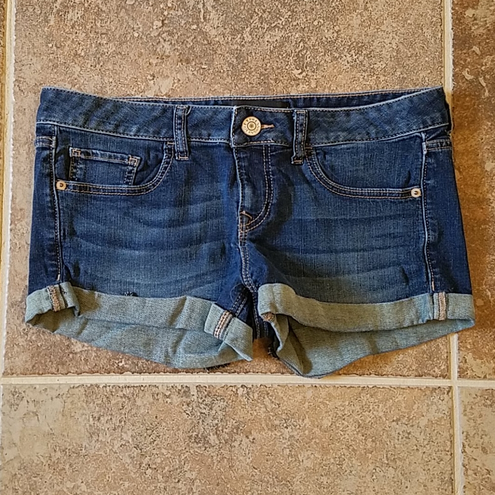 Express Shorts 6